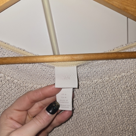 H&M Knitted Sweater - Picture 2 of 3